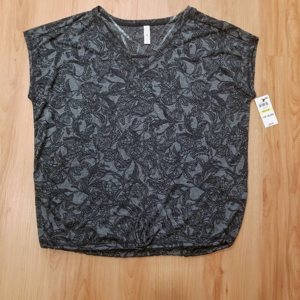 Ideology Lightweight Cool Short Sleeve Loose Vneck Tee Gray Size Medium NWT